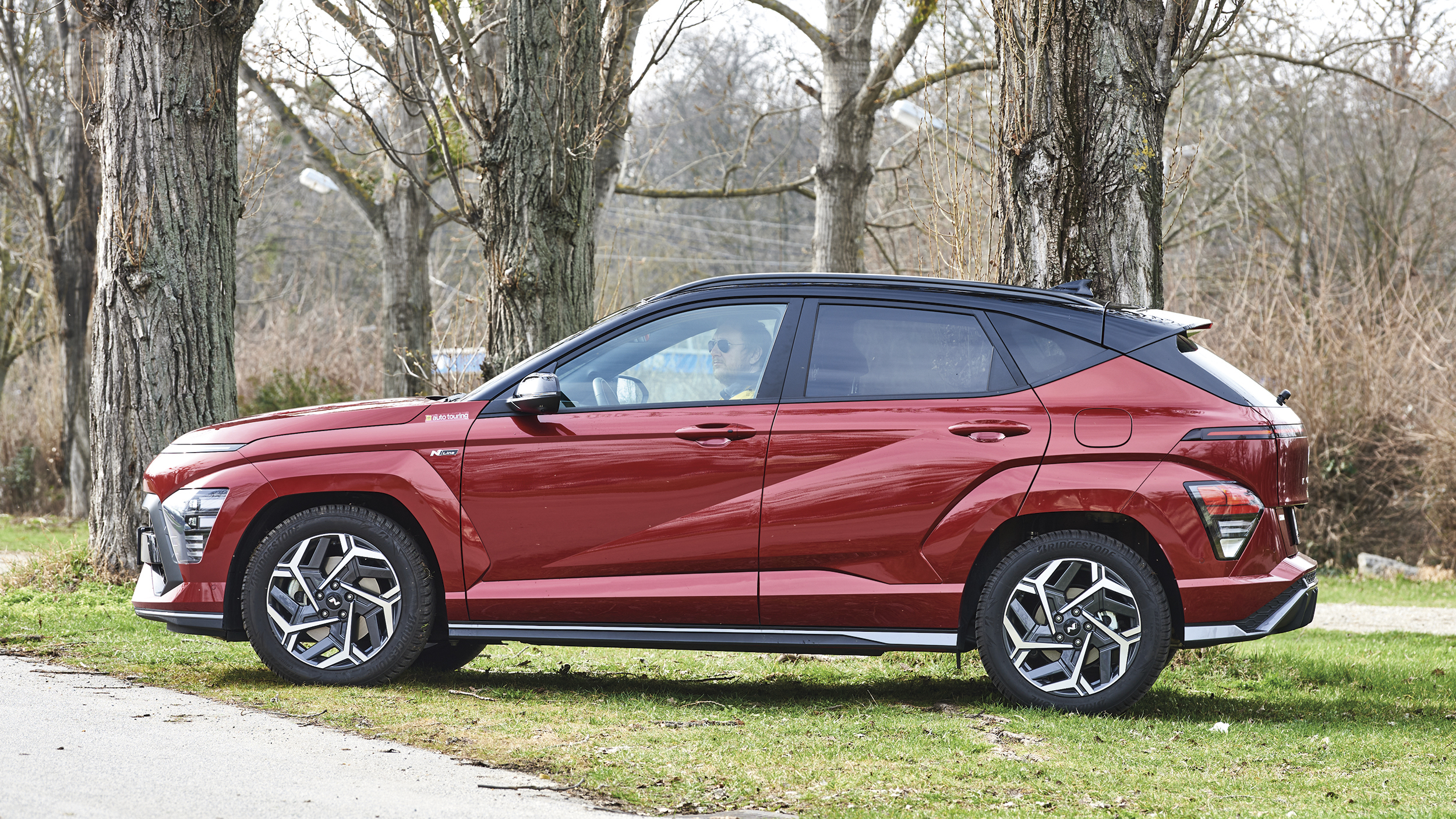 Hyundai Kona in rot