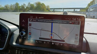 Navigationssystem auf der Autobahn
