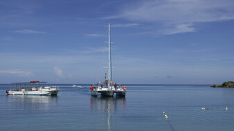 Segelboot am Meer.