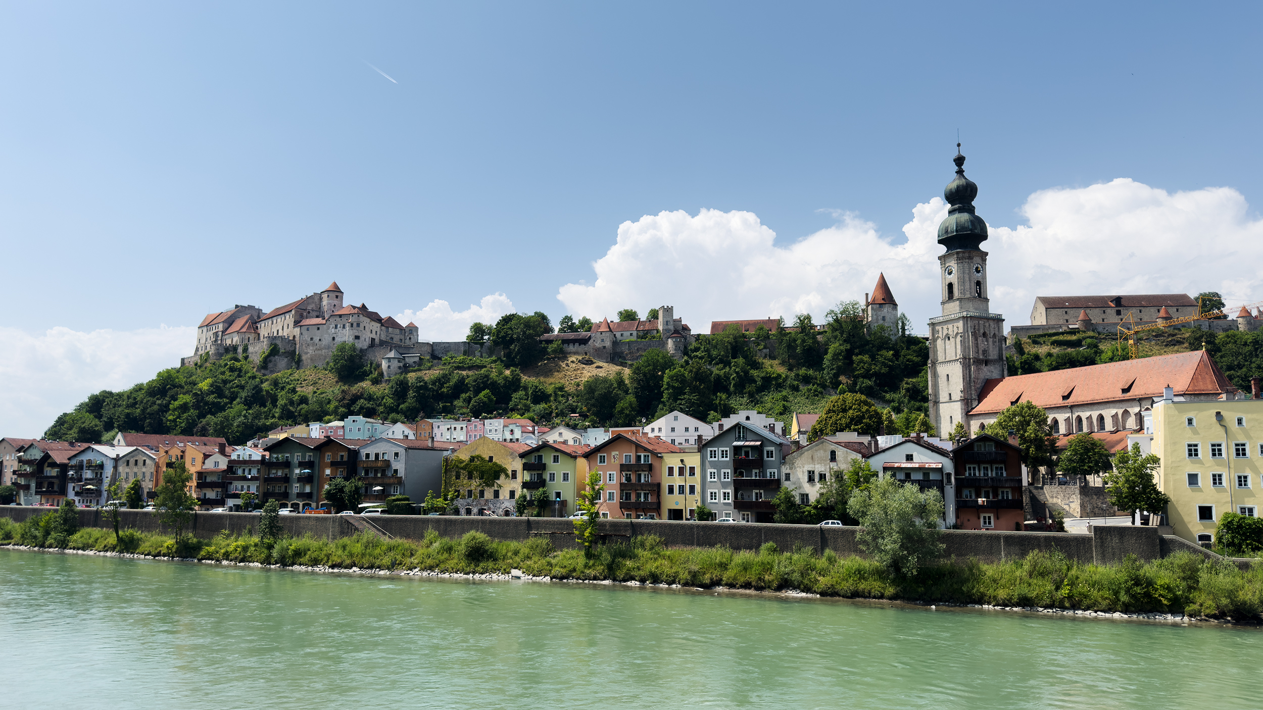 Blick auf Burghausen bei Tag