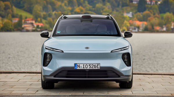 NIO EL6 von vorne