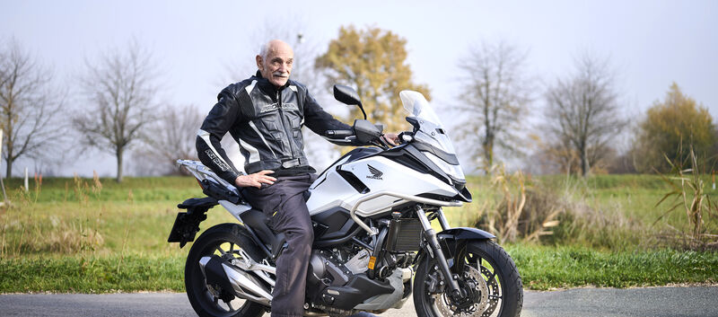 Ein langjähriges ÖAMTC-Mitglied auf seinem Motorrad