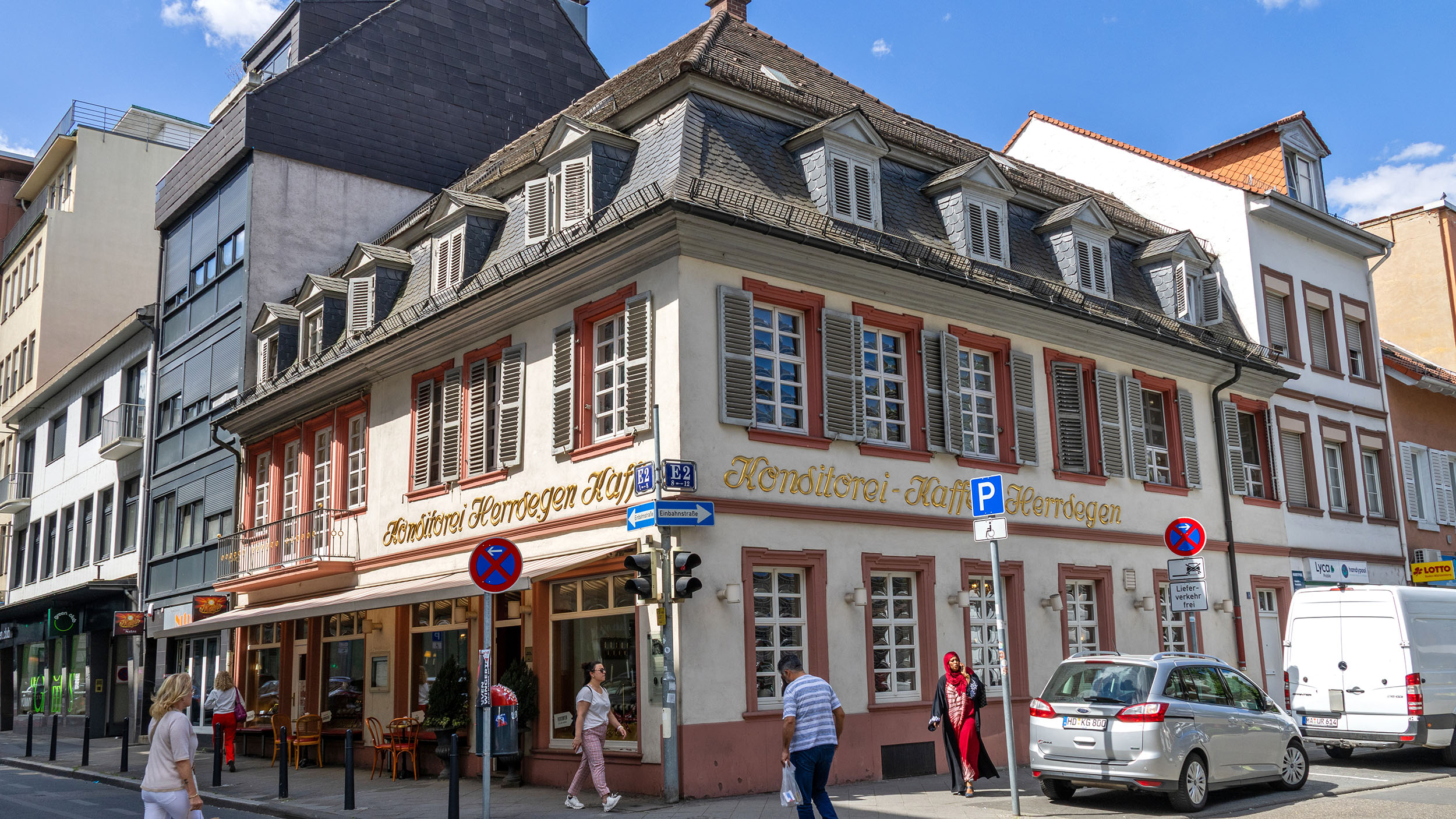 außenansicht der Konditorei Herdegen in Mannheim