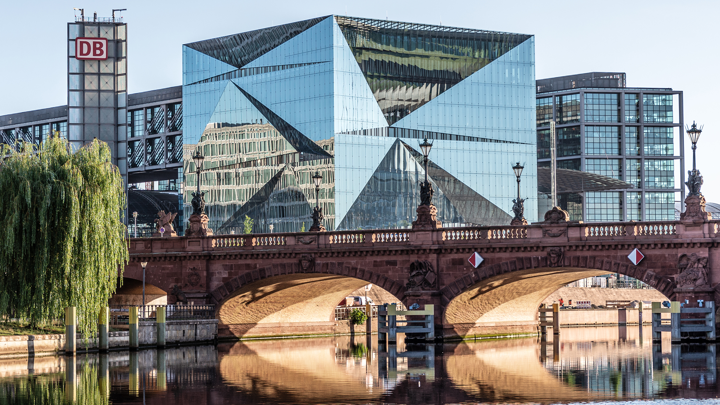 shutterstock_1812992794_Berlin.jpg
