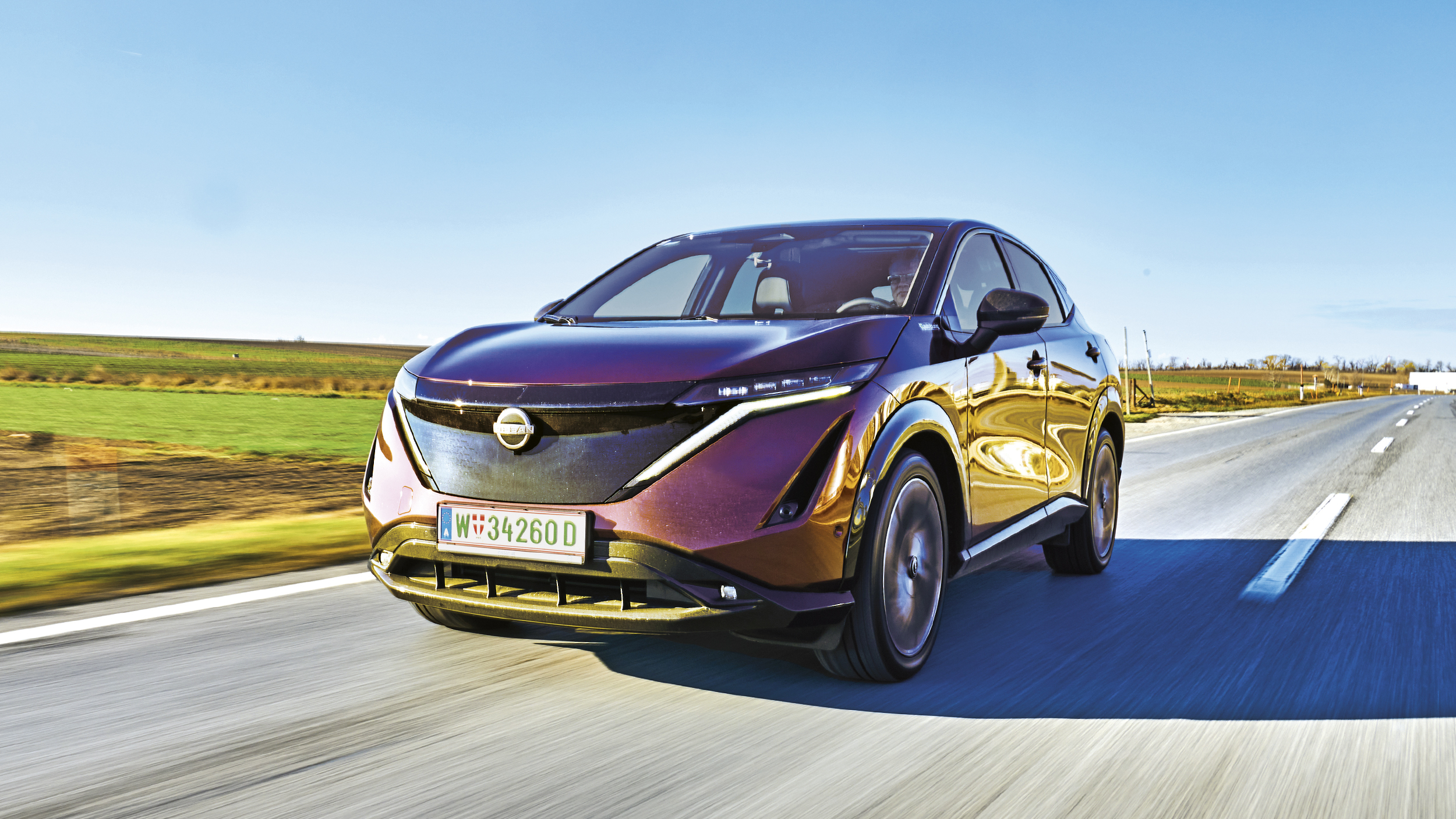 Nissan Ariya fahrend