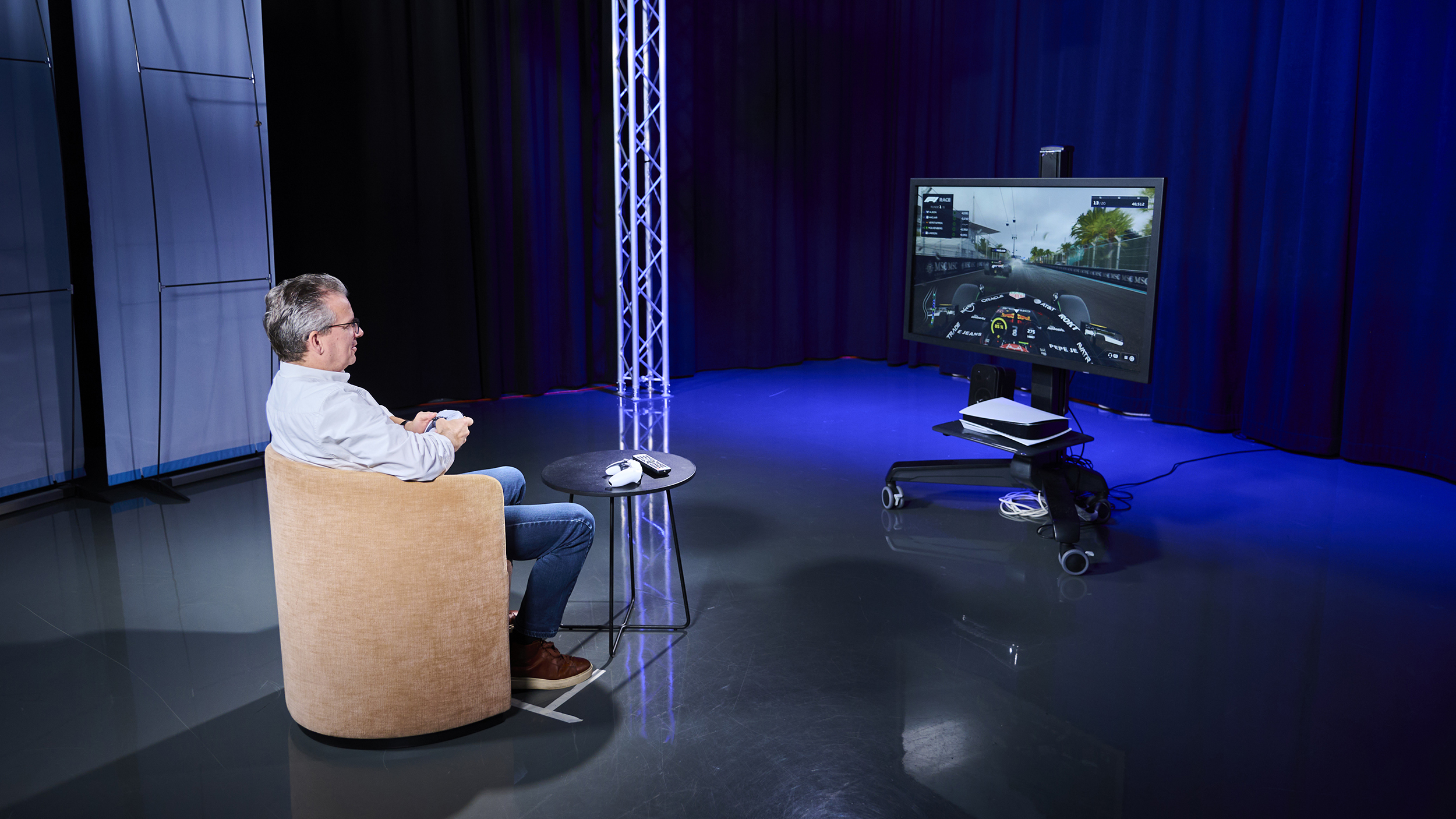 Redakteur Christian Stich spielt F1 25. 