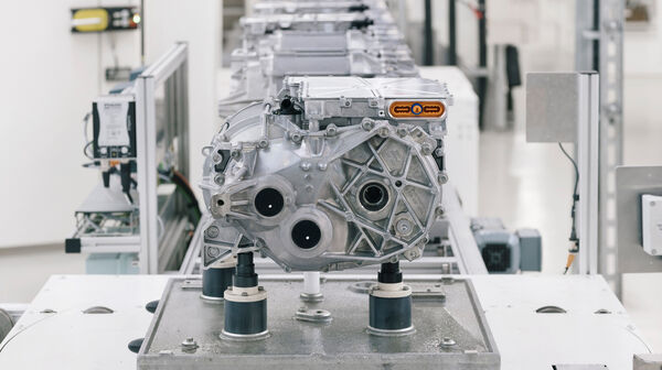 Ein Elektromotor in der Fabrik