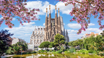 Sagrada Familia Cathedral in spring, Barcelona, Spain