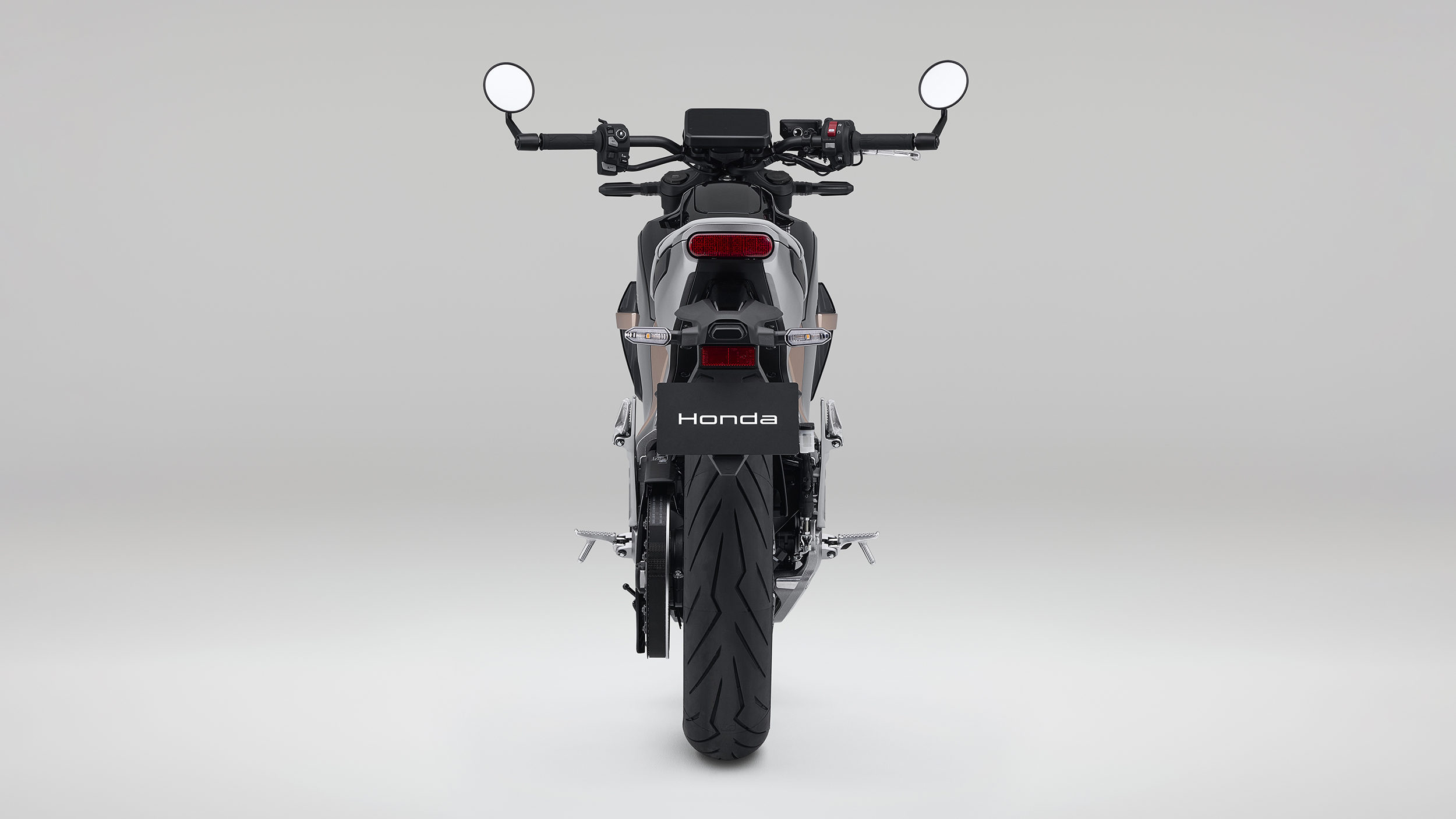 Honda WN7 von hinten fotografiert