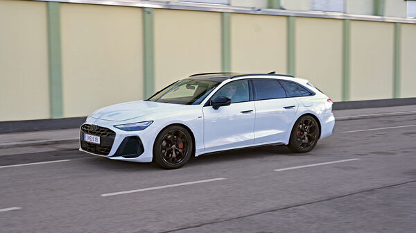 Weißer Audi A6 Avant