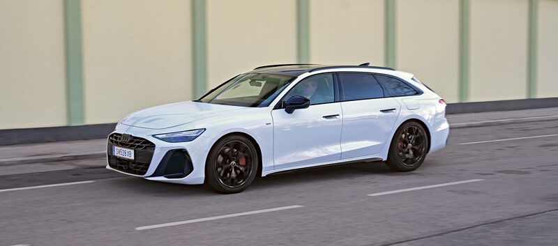 Weißer Audi A6 Avant