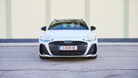 Weißer Audi A6 Avant