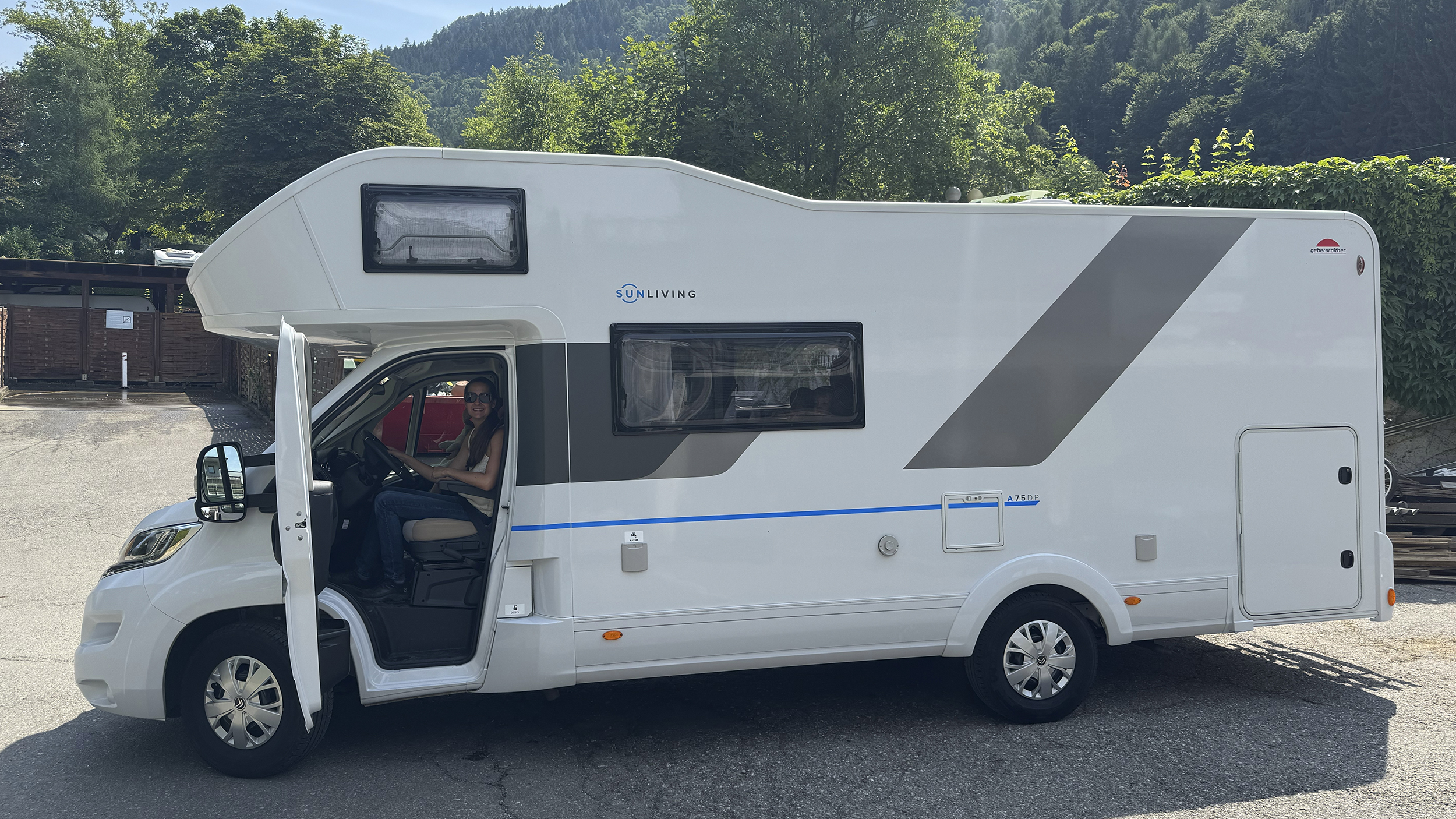 Das Wohnmobil mit Alkoven.