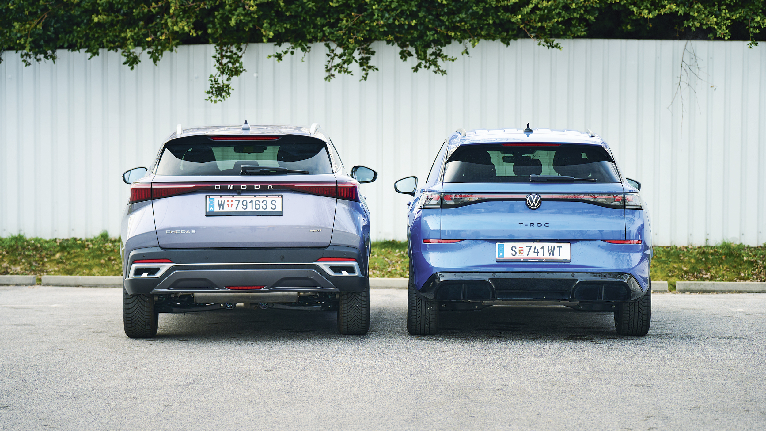Omoda 5 und VW T-Roc