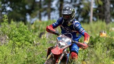 Das Bild zeigt Jan Wunderlich beim fahren.