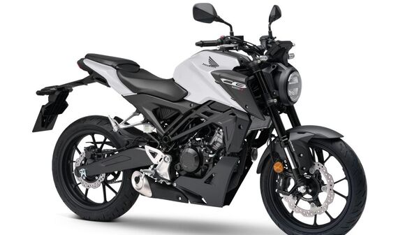 Stehendes Motorrad.