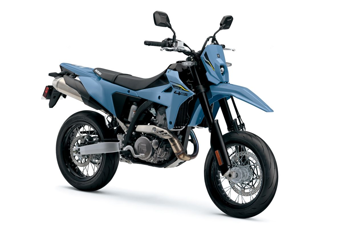 Stehendes Motorrad.