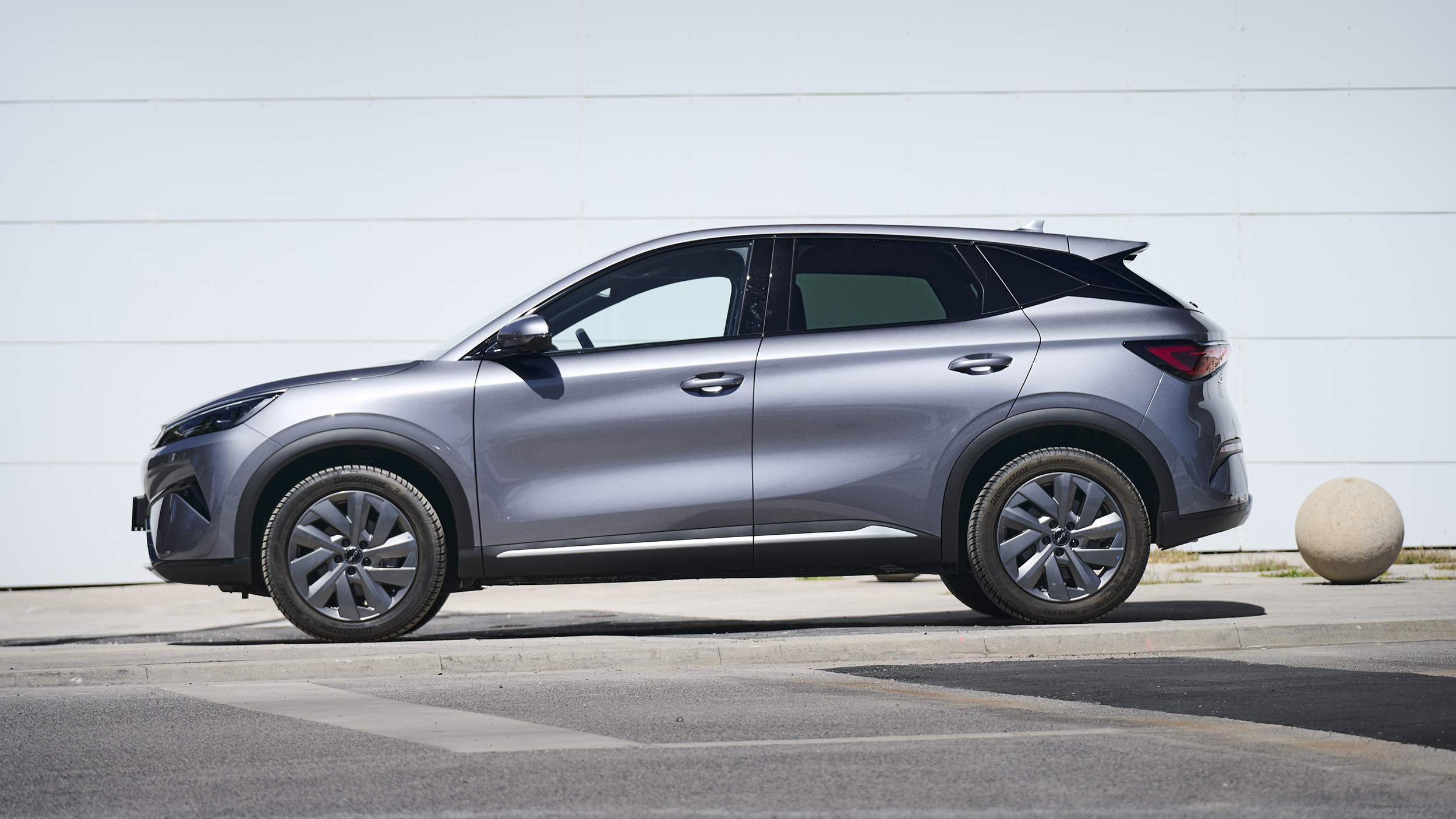 BYD Atto 3 Evo: Silhouette von der Seite