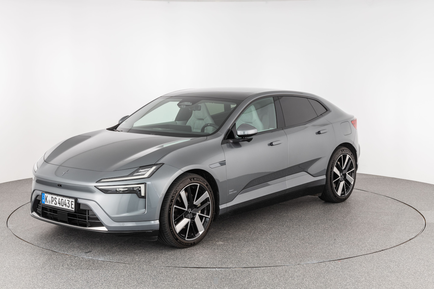 Polestar 4 long range single motor (08/2024 - 05/2026)