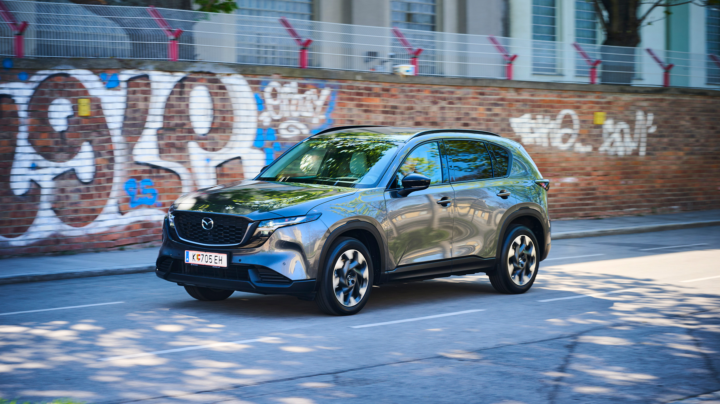 Mazda CX-5 2026 fahrend fotografiert