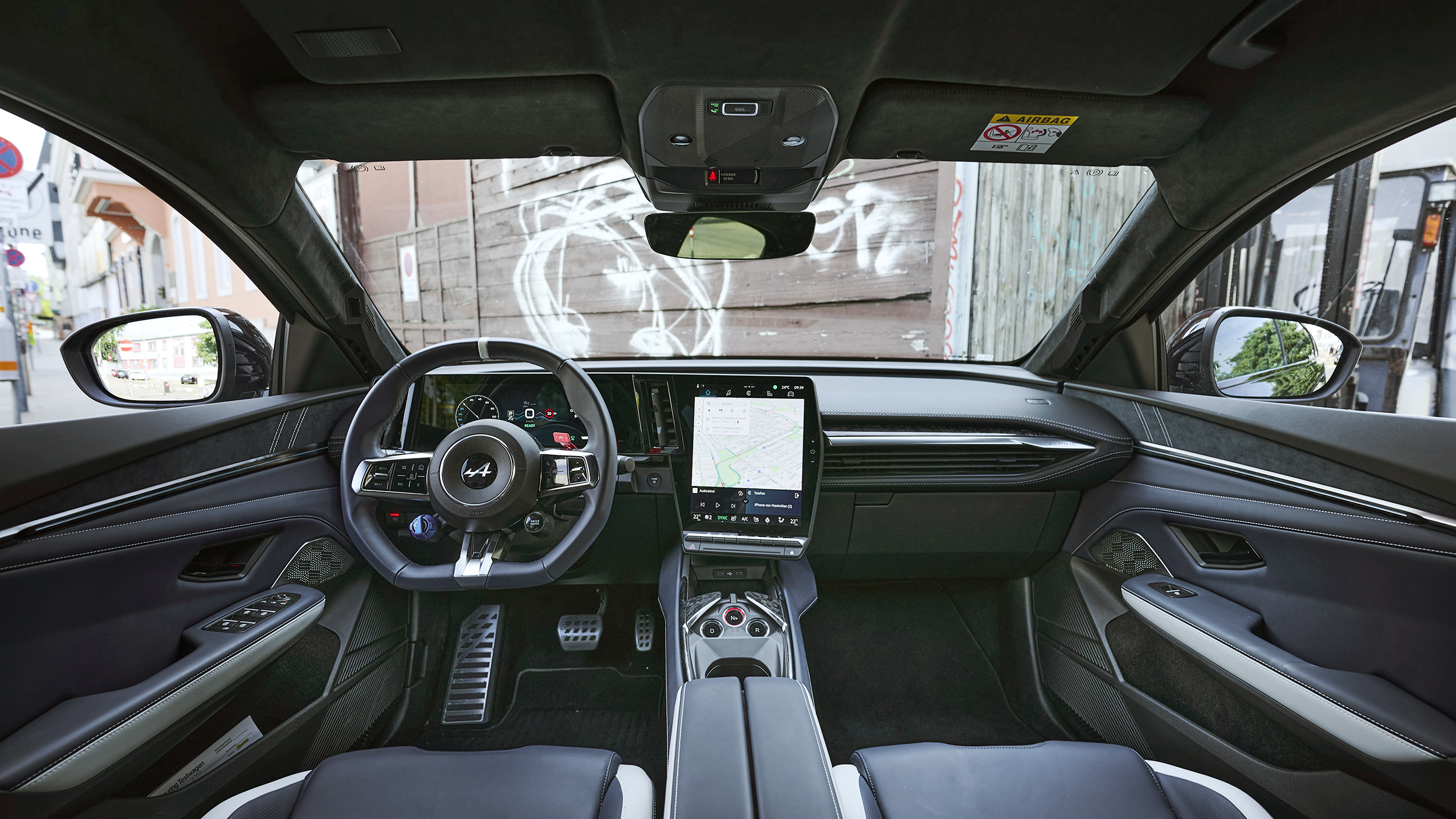 Cockpit einer Alpine A390 GT.
