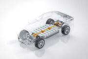 3D-Rendering einer E-Auto-Batterie in einem durchsichtigen Auto