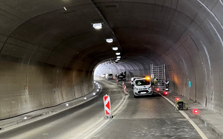 Arbeiten in der Wanner Niedernhofen auf der B320.