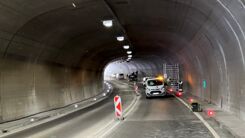 Arbeiten in der Wanner Niedernhofen auf der B320.