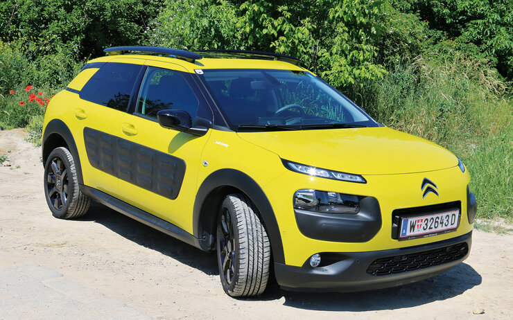 Citroen_C4_Cactus_Kal_1652_CMS.jpg Citroen_C4_Cactus_Kal_1652_CMS.jpg