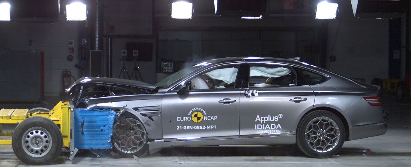 Crashtest 202105 - Genesis G80