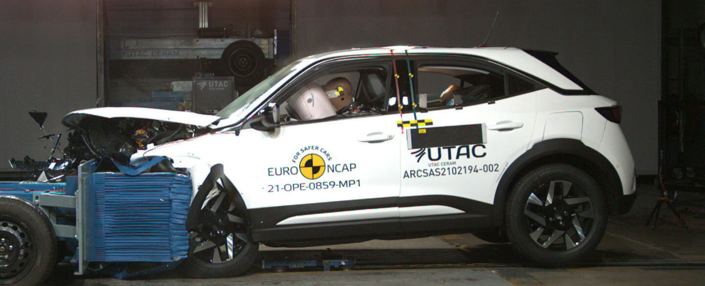 Crashtest 202107 - Opel