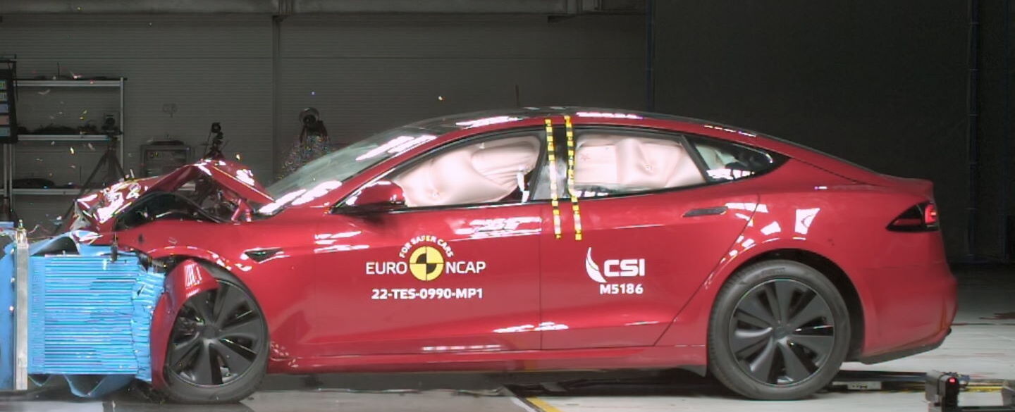 Crashtest 202211 - Tesla