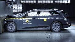 Audi A6 e-tron in einer Chrashtestsituation