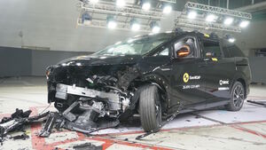 XPENG X9 nach Crashtest