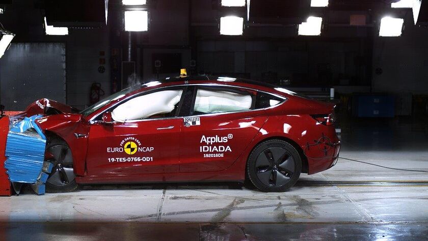 Crashtest: Tesla Model 3