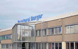 Gebäude der Druckerei Berger mit Firmenlogo.