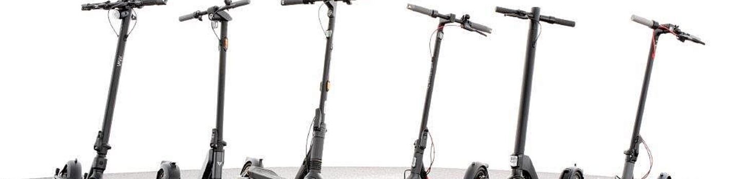 Akkus von sechs aktuellen E-Scootern untersucht.