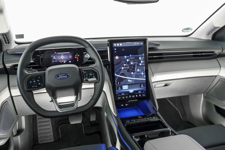 Ford Explorer EV Extended Range (79 kWh) Premium AWD (08/2024 - 01/2026)