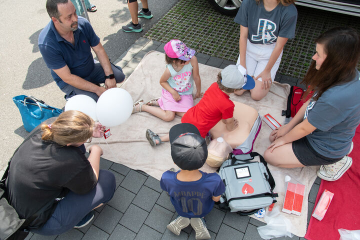 Beim Aktionstag "Helfer erleben" wurden die Einsatzorganisationen vor dem Vorhang geholt.