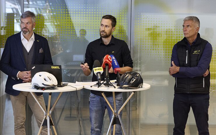 Pressekonferenz: Helmpflicht für E-Bike- und E-Scooter-Fahrende – wie sinnvoll ist der StVO-Vorschlag?