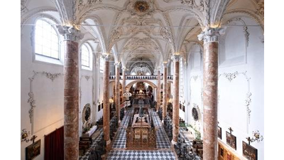 Hofkirche Bild.jpg Tiroler Landesmuseen Hofkirche