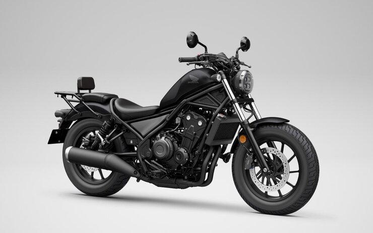Stehendes Motorrad.