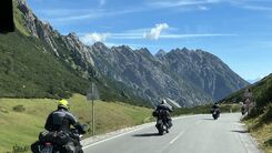 Motorradfahrer am Hahntennjoch