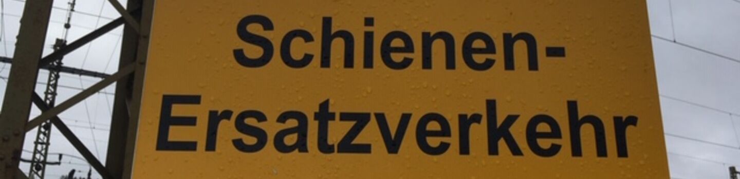 Schild Schienenersatzverkehr