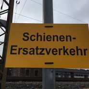 Schild Schienenersatzverkehr