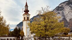 Friedhof mit Kirche