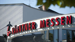Haupteingang zum Klagenfurter Messe-Areal.