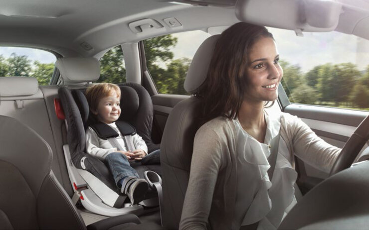 Unsere Kinder - sicher im Auto