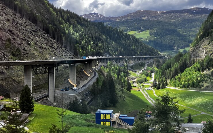 Luegbrücke_A13 Blick auf die Luegbrücke