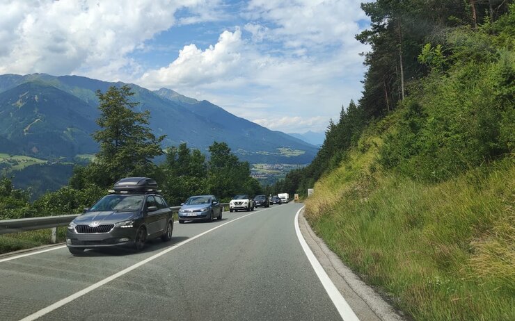 Stau auf der Seefelder Straße B177